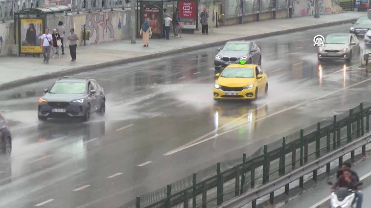 İstanbul'da sağanak Anadolu yakasında etkili oldu 3